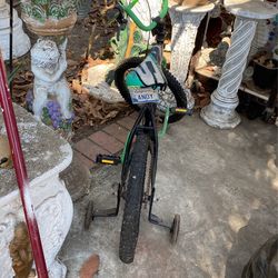 Boys bike 7-8 Yrs Old