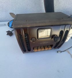 1939 Chevrolet Deluxe Radio