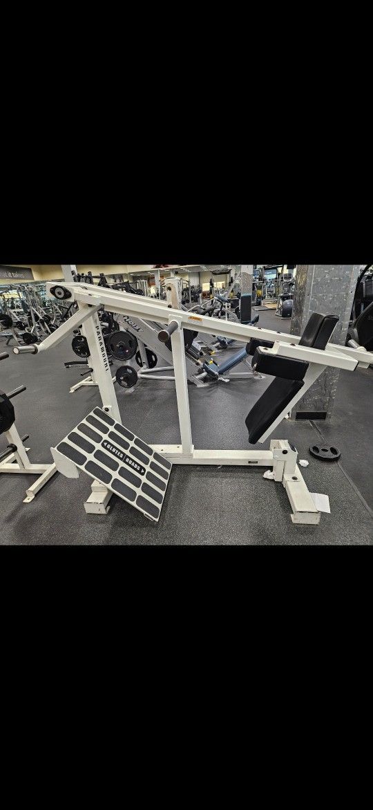 RARE PARAMOUNT PENDULUM SQUAT.