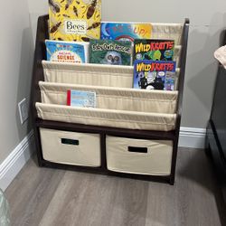 Children’s Sling Bookshelf 