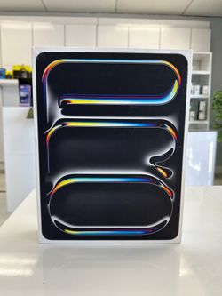 iPad Pro 13-inch M5  Wi-Fi + Celullar Unlocked (Financing Available)