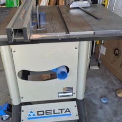 Delta 36-725T Table saw
