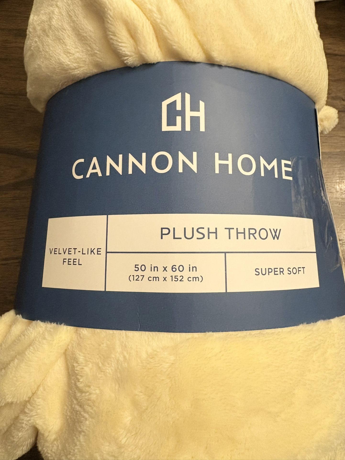 New 50”x60” Plush Throw Blanket