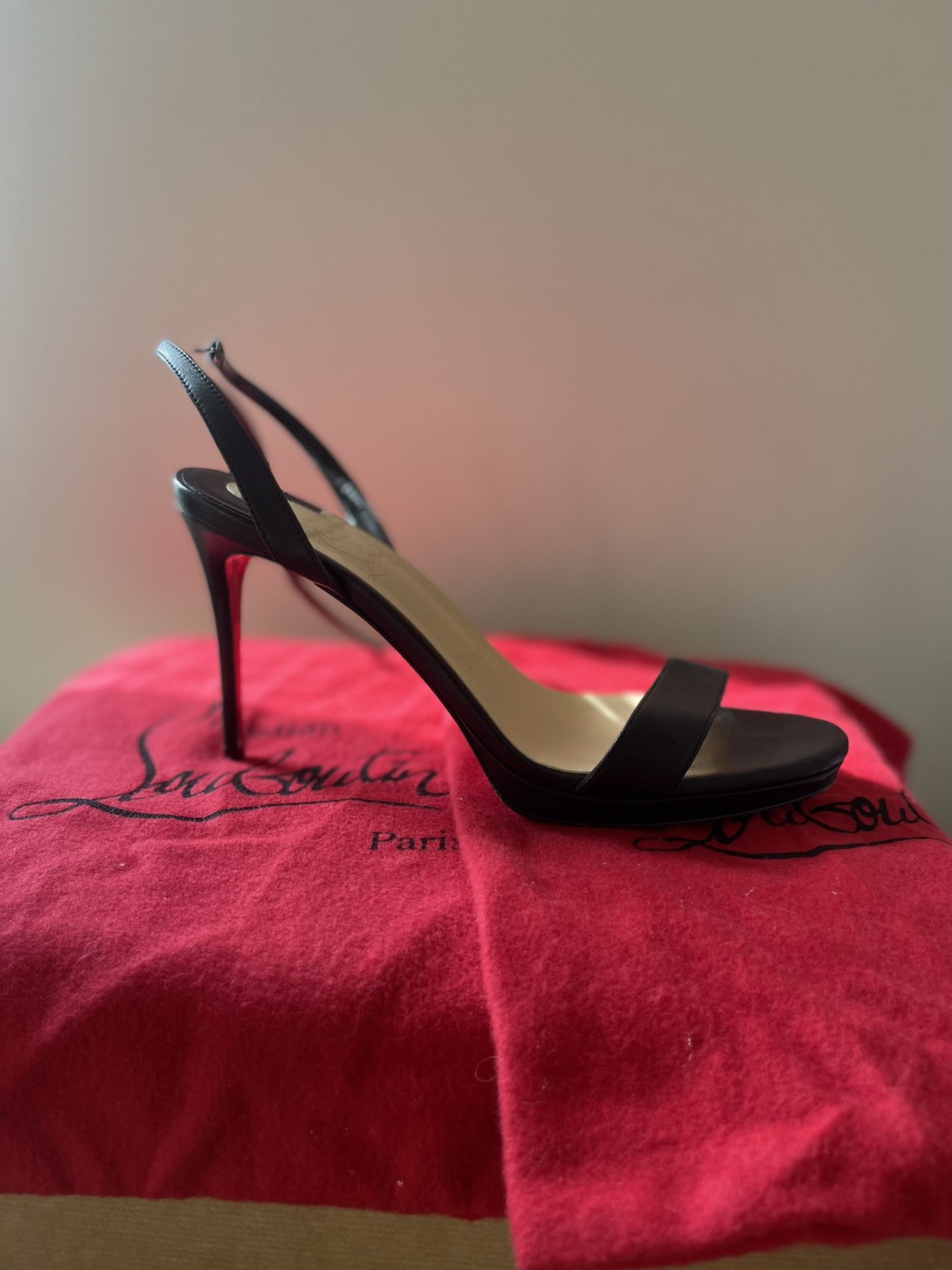 Louboutin Loubi Queen Black