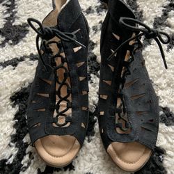 Earth NEW Kristen Lace up, cut out ankle, strap leather sandals, size 9D