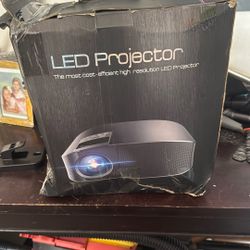 LED PROJECTOR
