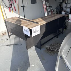 Office desk 