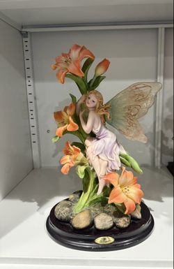 Figurine Decor