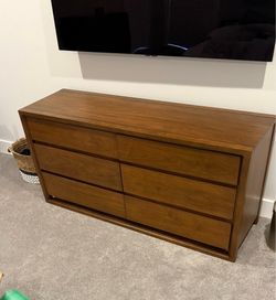 Bedroom Furniture - Like New
