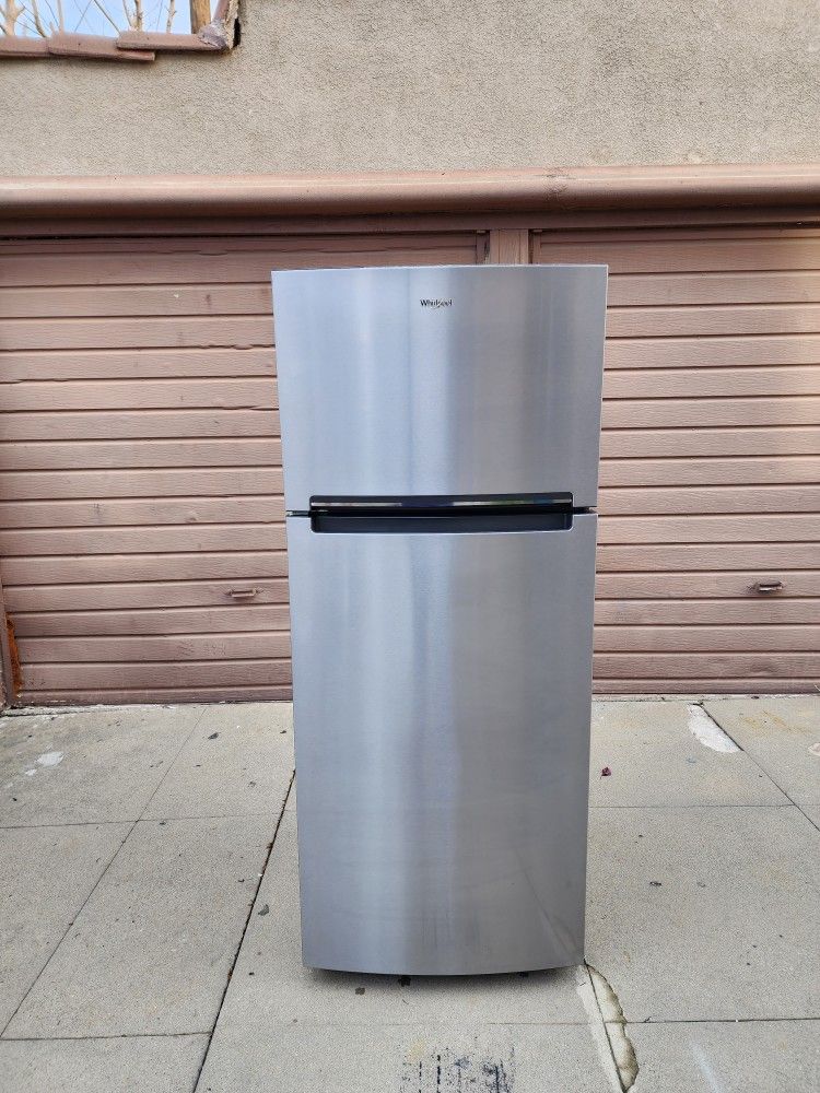 3MONTHS WARRANTY 28X29X68 WHIRLPOOL FRIDGE 18CUFT