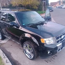 Limited Ford Escape 2011 4x4 