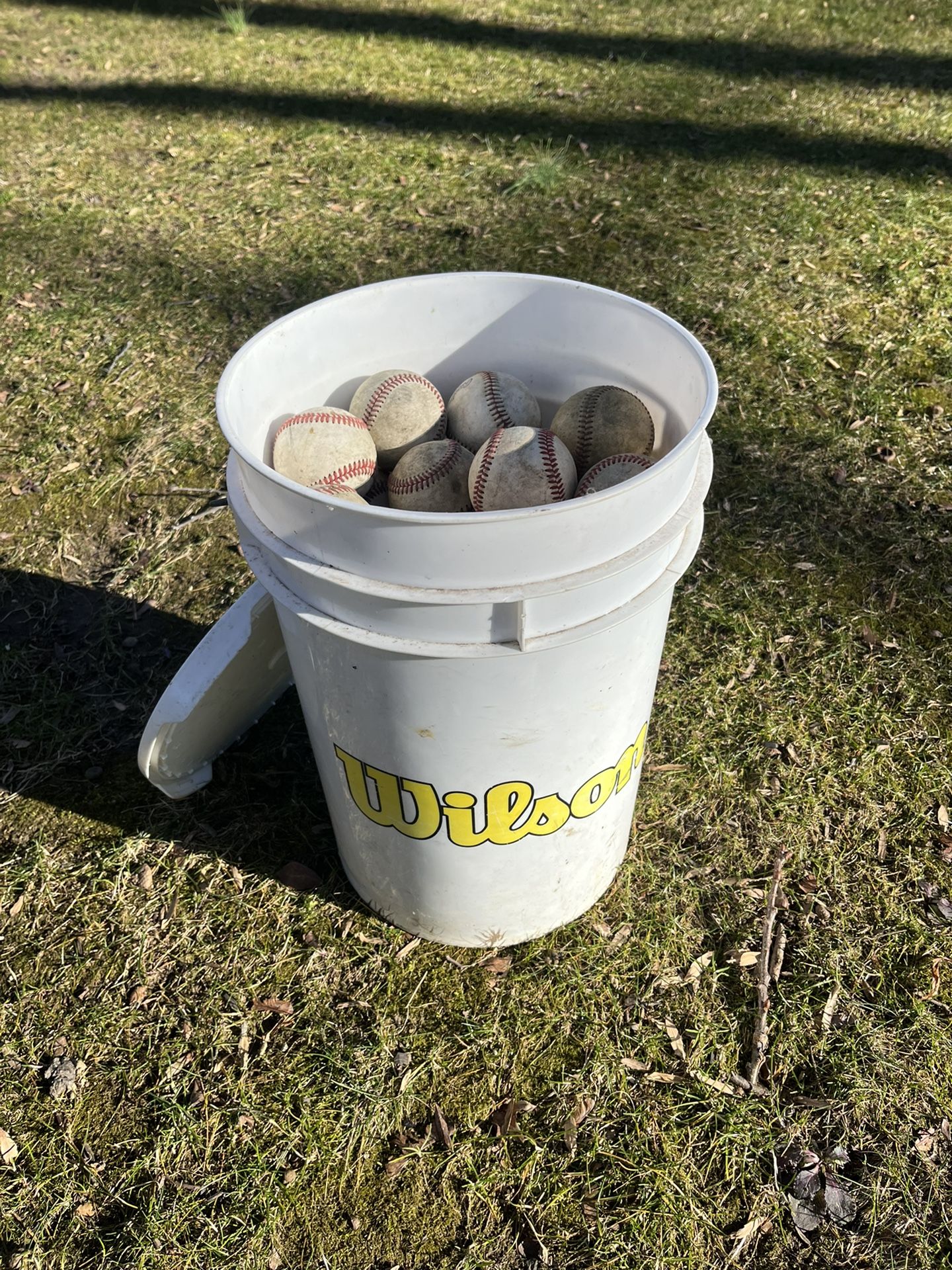 Baseball Bucket/ Seat for Sale in Smithtown, NY OfferUp