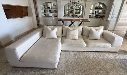 Sectional couch