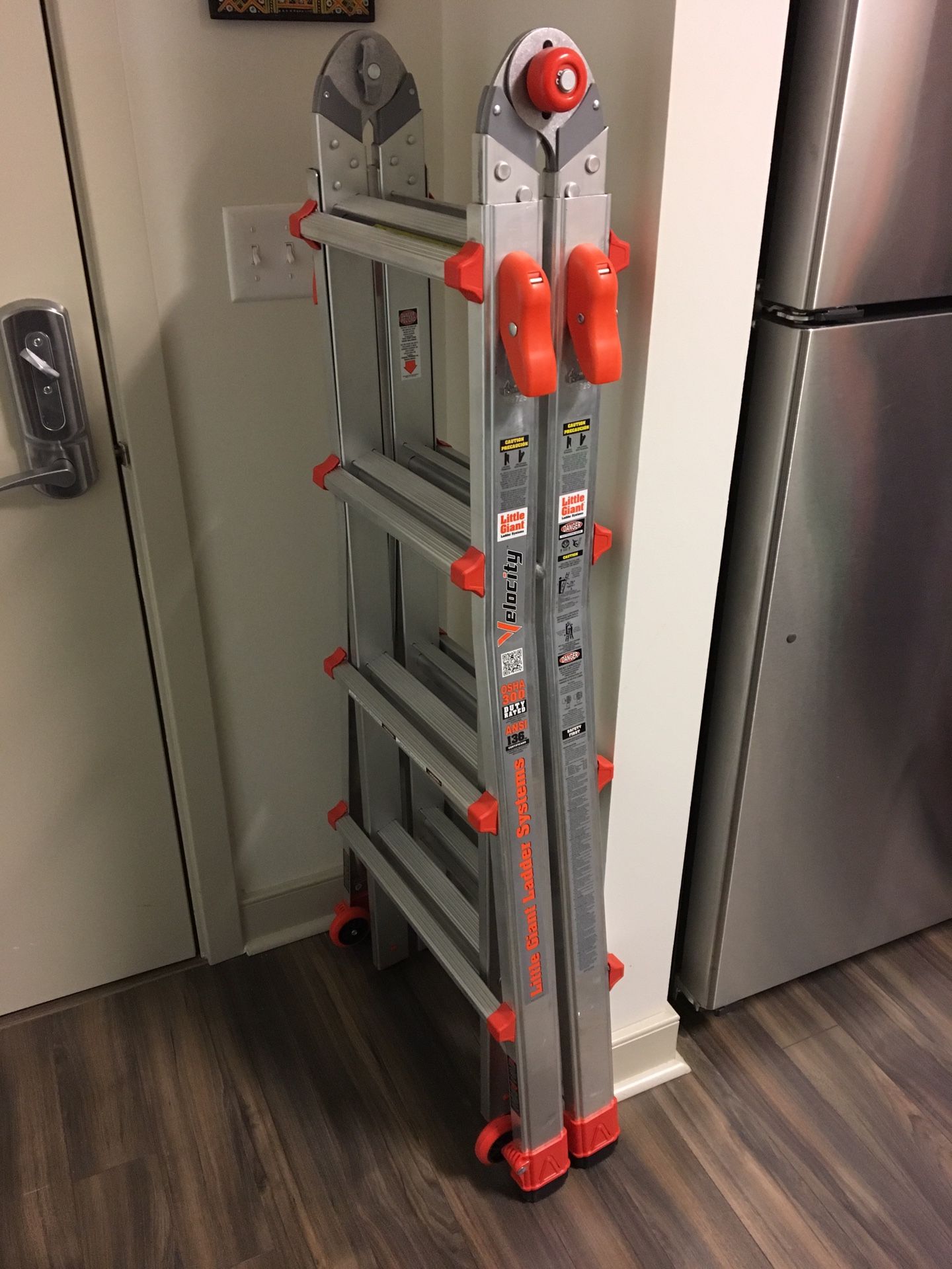 Little Gaint Ladder-Expands and easy for storage