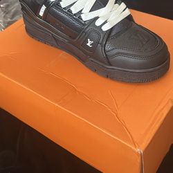 LV Trainers Size 8 “41” 