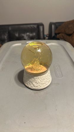 Ángel and Bird Glitter Snow Globe