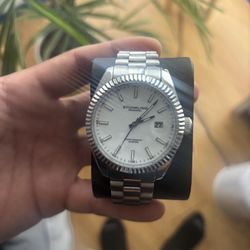 Clean Silver Men’s Watch