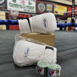 14 Ounce Winning Strap Gloves 