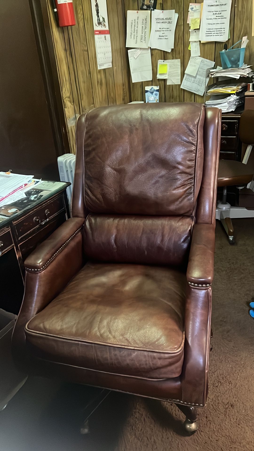 Top grain leather office chair by hooker closing out $600 was 1500