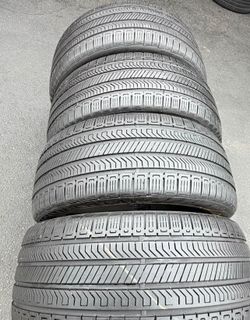 255 45 20 Continental I sell this Seth of tires with 80% of Life the 4