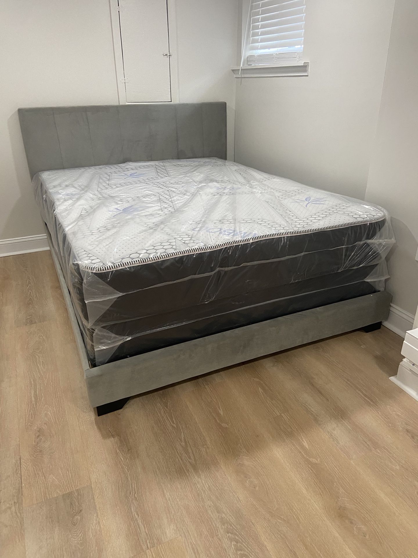 Queen Mattress Come With Bed 🛌 Frame And Free Shipping Today To Reasonable Distance