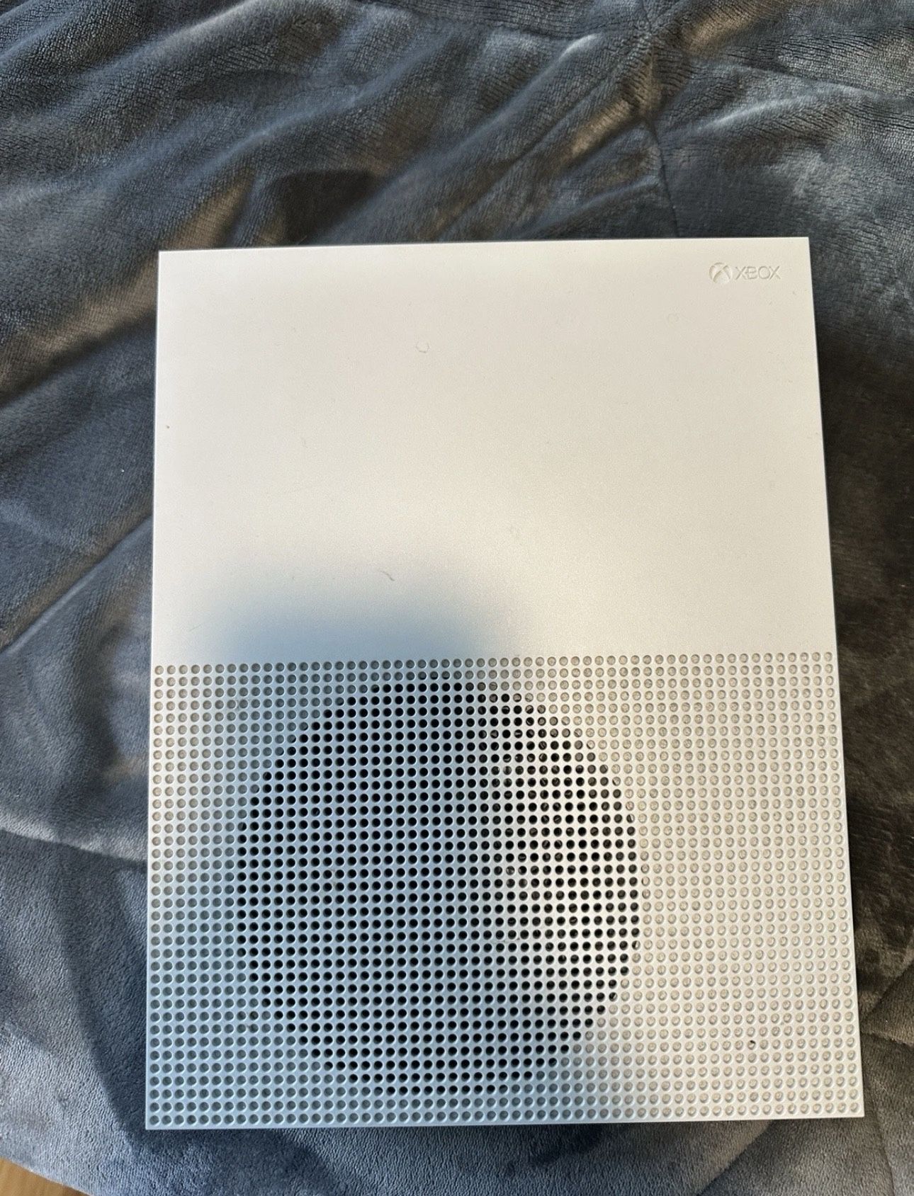 Microsoft Xbox One S Home Console White with 1 Controller And All Cords