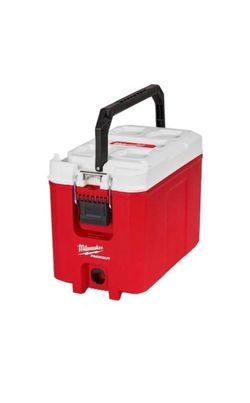 Milwaukee PACKOUT Compact Cooler