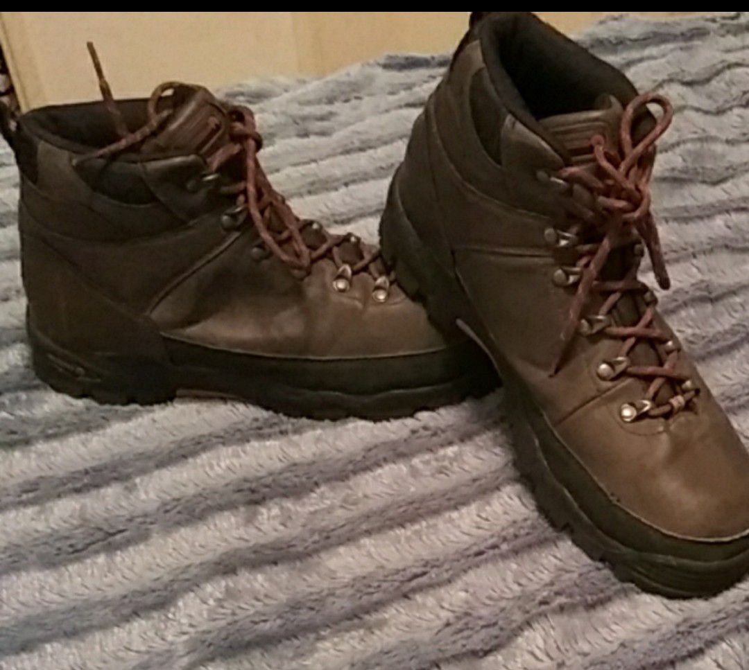 Waterproof work boots sz 11