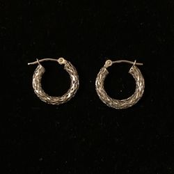 NEW! Cut Silver Hoop Earrings Look  👀  Pictures For Details $40.00