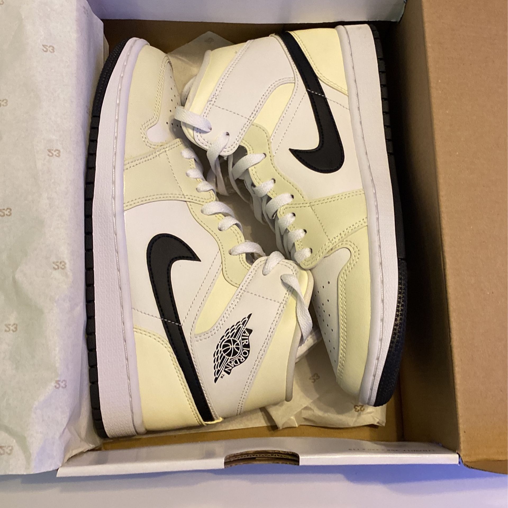 Air Jordan 1’s Vanilla