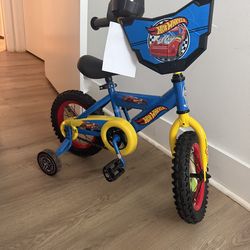 Hot wheels 12 inch bike  tags still on