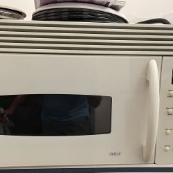 GE Profile Advantium 240 Volt Microwave