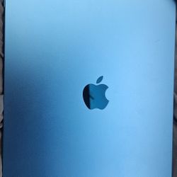 📱 iPad 10th Gen 64GB – Great Condition – $220 OBO