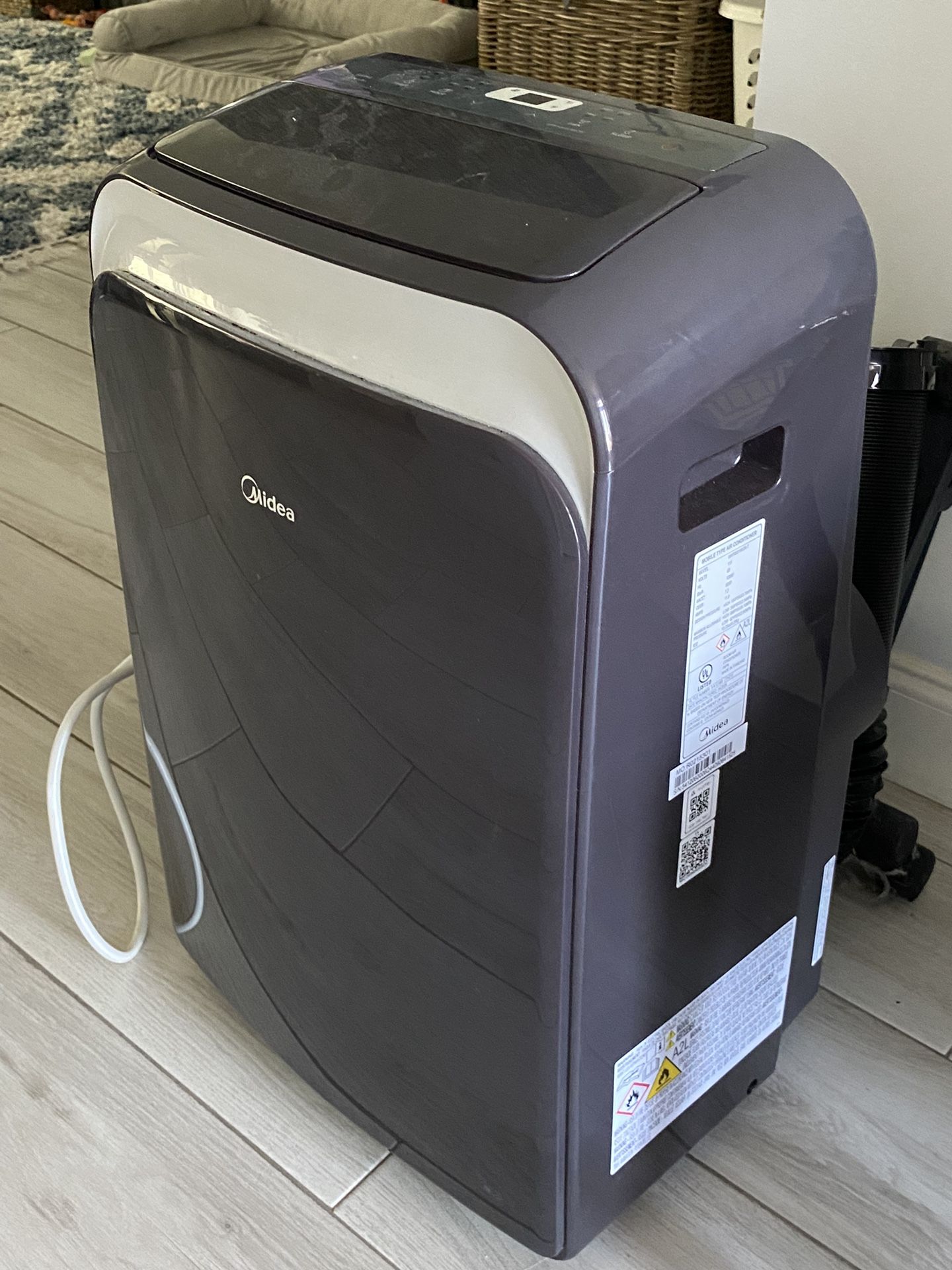 Used Once Portable AC 8000 BTU 350 Sq Ft Coverage