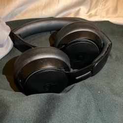 Beats Solo Pro Black