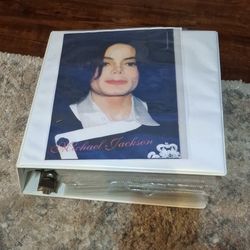 Micheal Jackson Magazine's And Memorabilia
