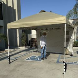 New In Box 10x10 Feet EZ Pop up Portable Canopy Gazebo Waterproof Beach Tent Sun Shade  With Wall Sandbags 
