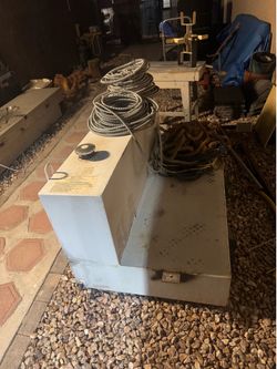Diesel tank 100 gal