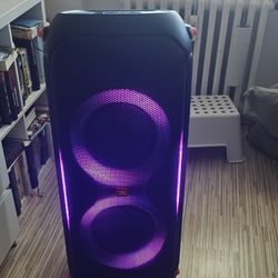 JBL Partybox 710 Portable Bluetooth Speaker