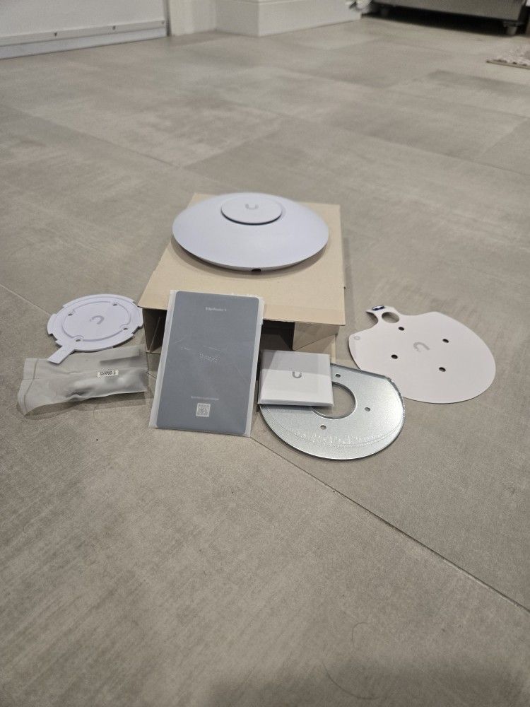 Ubiquiti U6+ Access Point