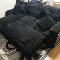 Expandable sofa with storage