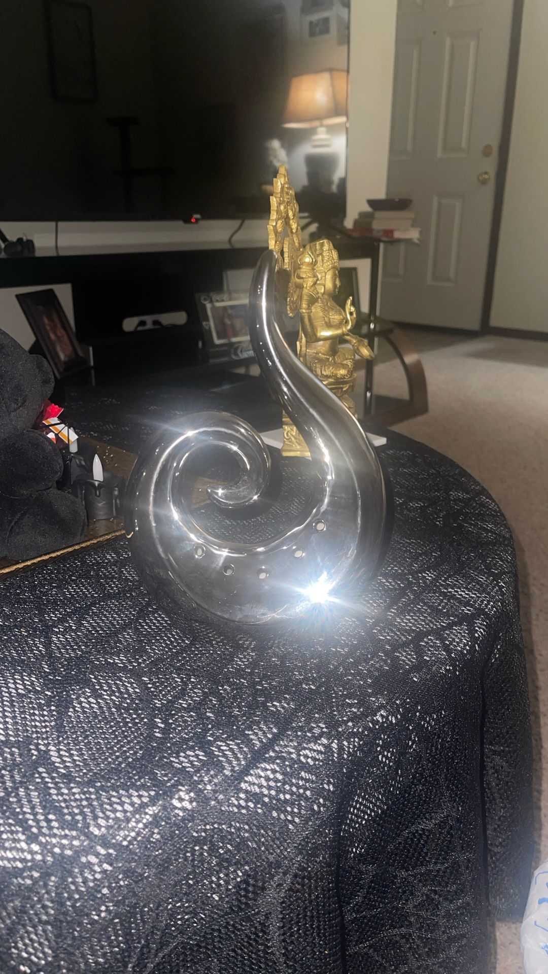 Elegant Koru-Inspired Metal Spiral Sculpture/Vase
