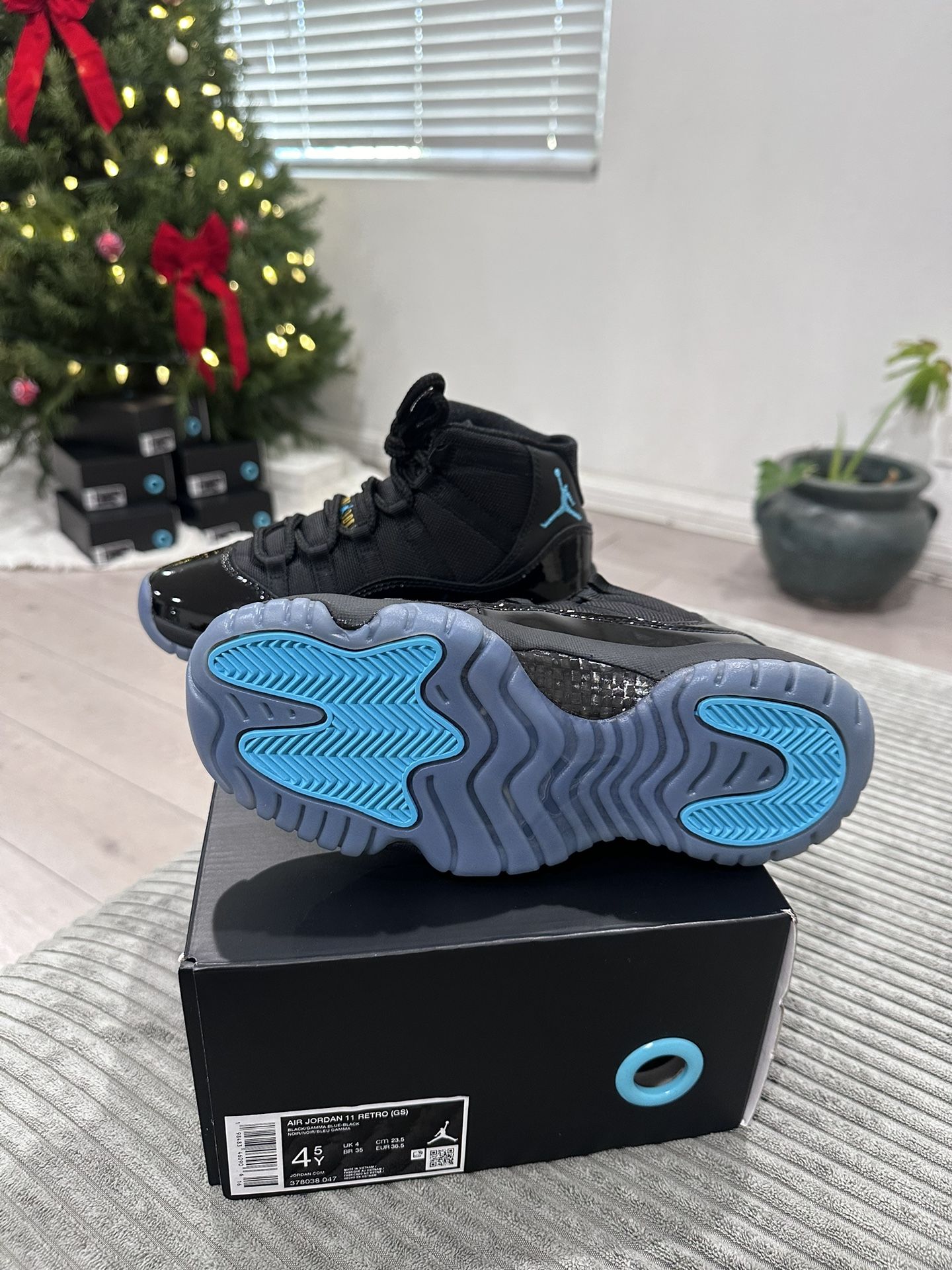 Jordan Gamma 11 Size 4.5Y 6W