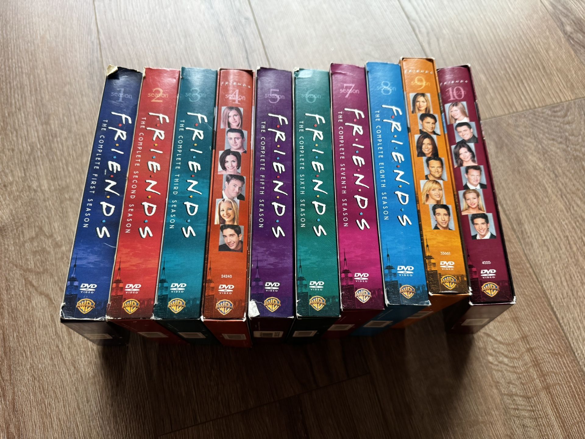 FRIENDS Complete DVD Set Good condition. All CD’s included. 