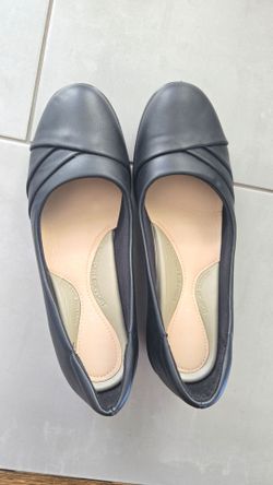 Women's flats