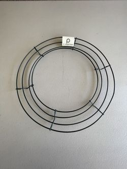 12” Wire Wreath