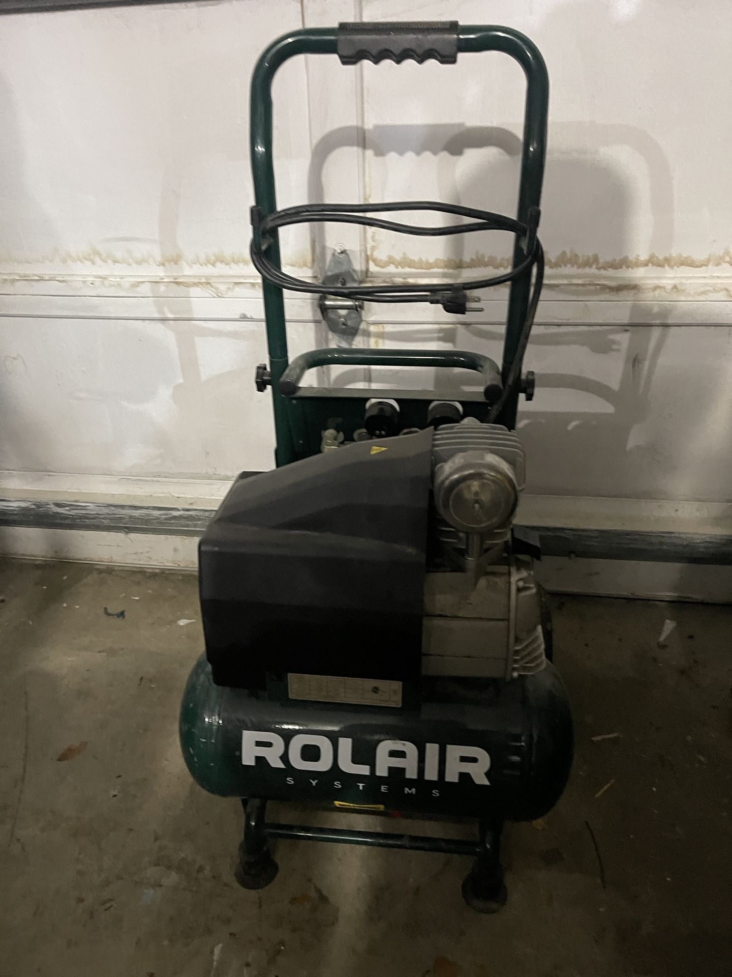 Rolair VT20TB 2HP Wheeled Air Compressor With Tool Box