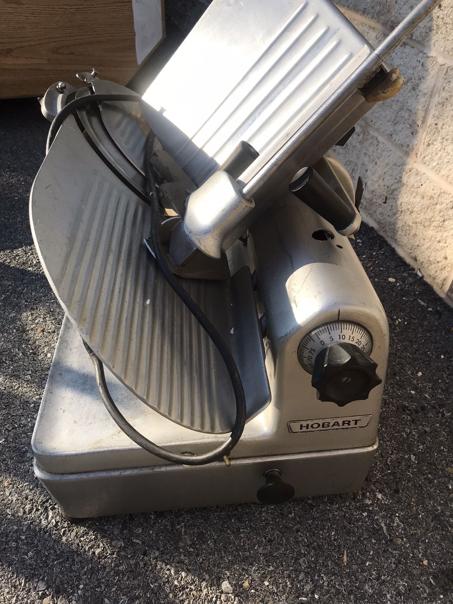 Hobart slicer