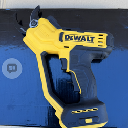 DEWALT 20V MAX Cordless Battery Powered Pruner (Tool Only)