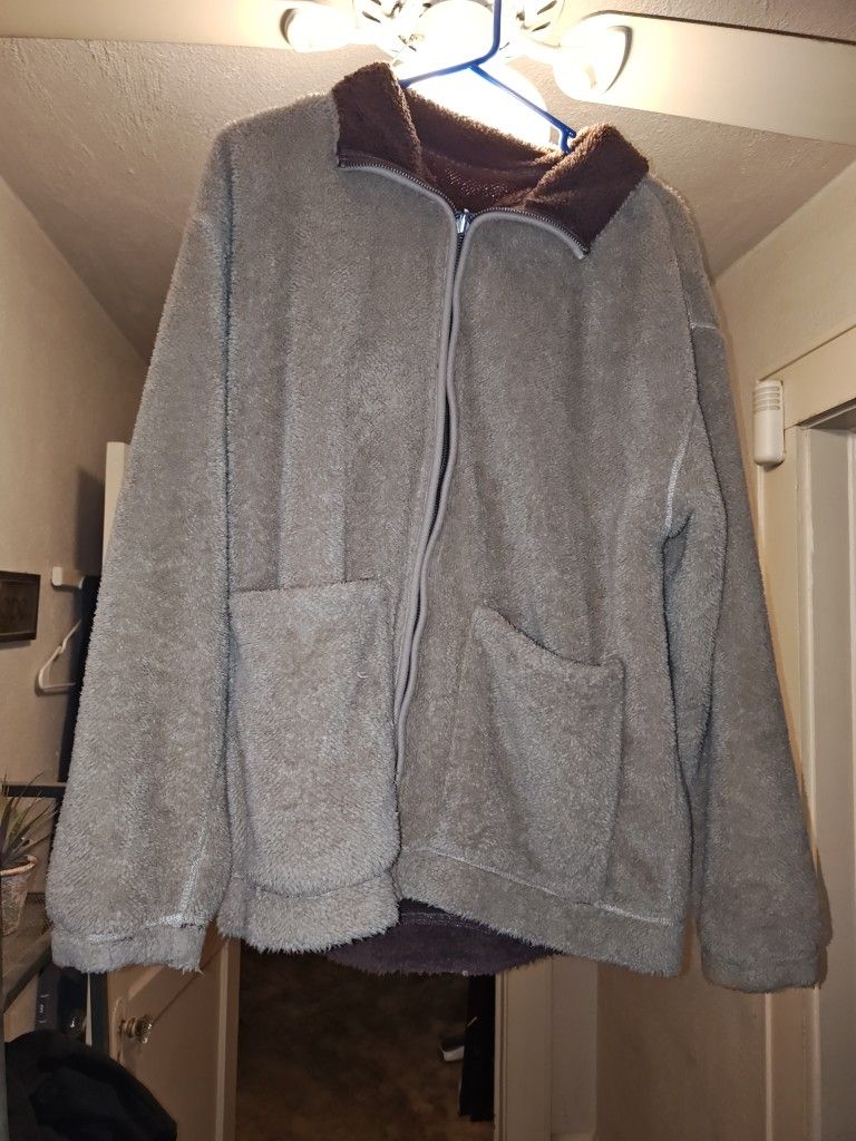 Universal Thick Fuzzy Jacket